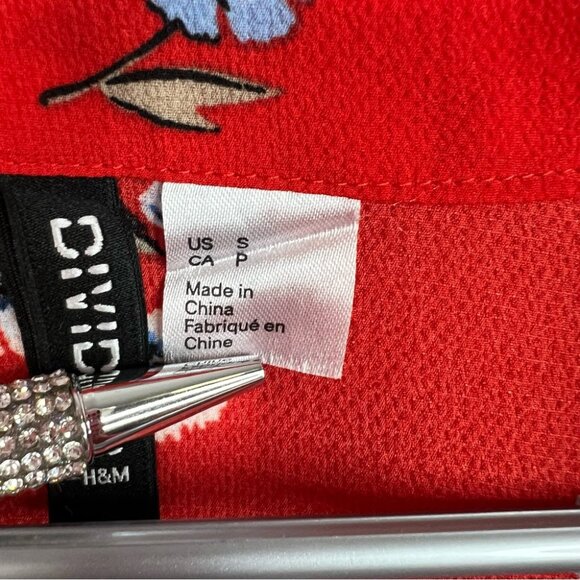 Divided cardigan kimono open front waterfall flowers Floral Red Kimono Cardigan - Picture 8 of 10